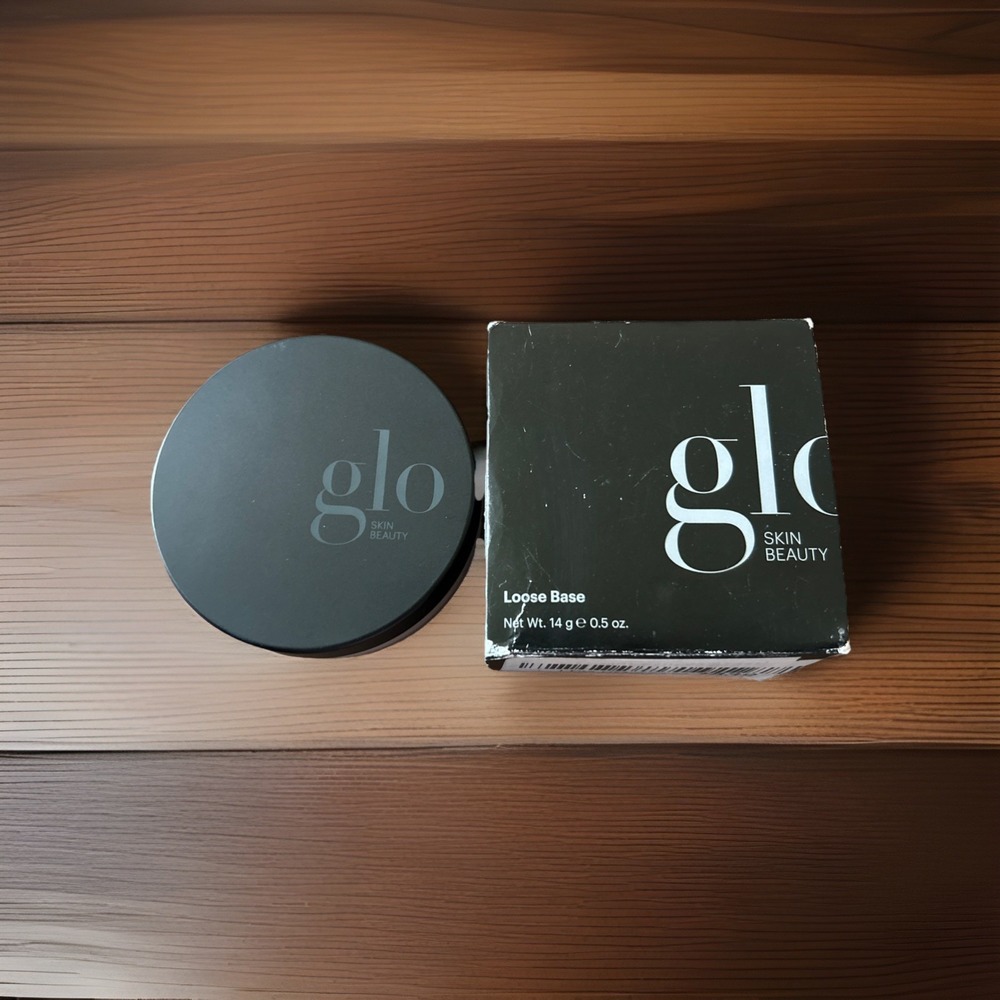 Glo Skin Beauty Loose Base Powder Foundation Golden Medium  0.5 oz /14 grams New
